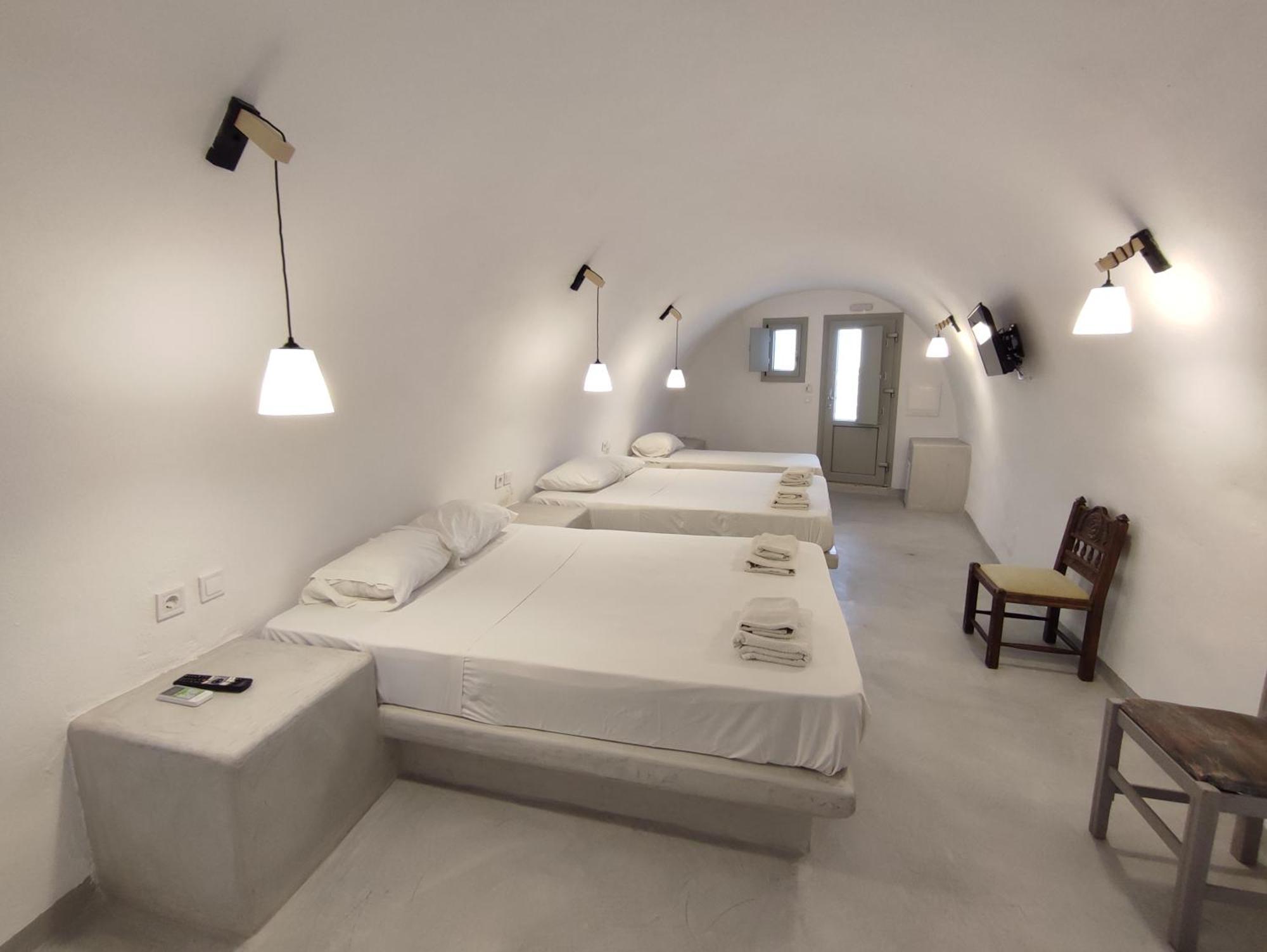 Magic Caves Rooms- Fira Center Esterno foto